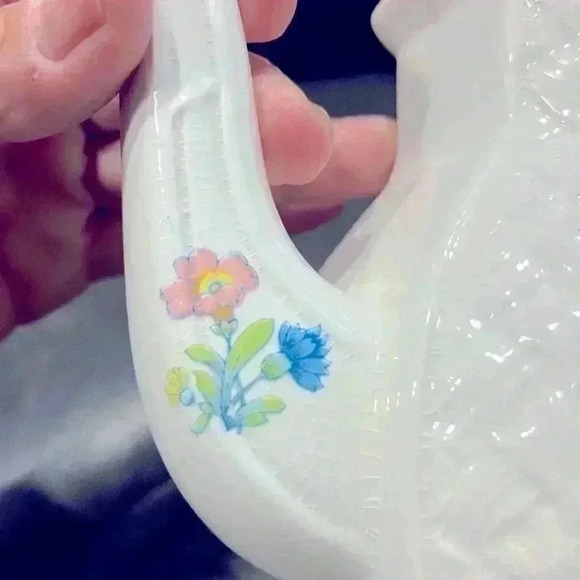 Trentham by Arthur Wood Floral White Teapot from England - Picture 8 of 12